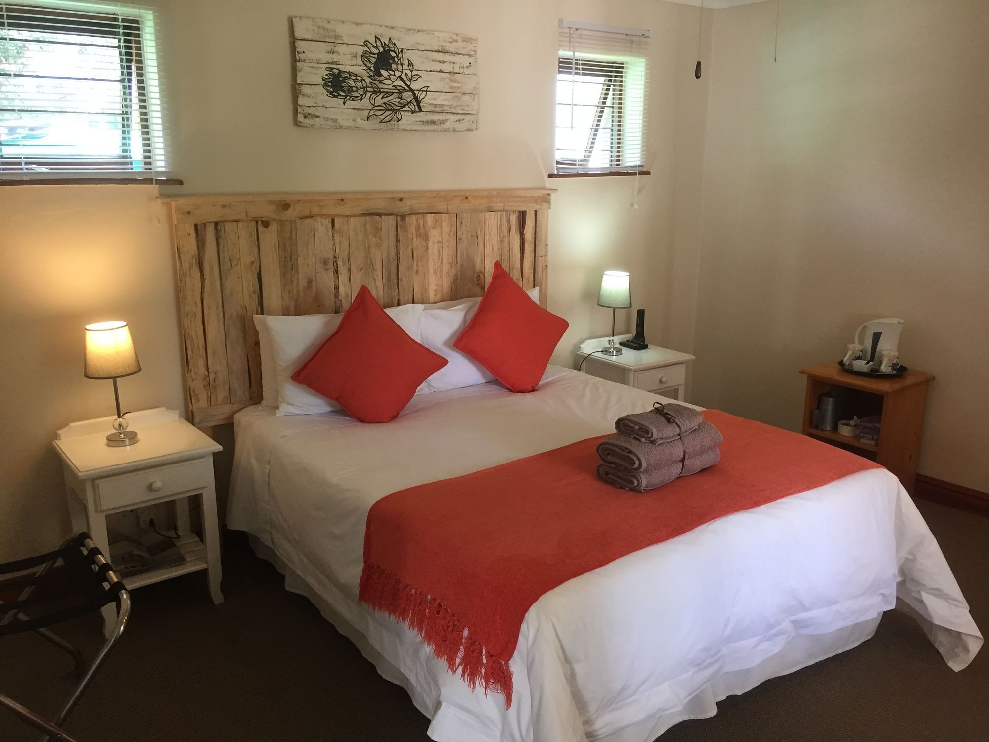 The Village Lodge Стормсривер Экстерьер фото