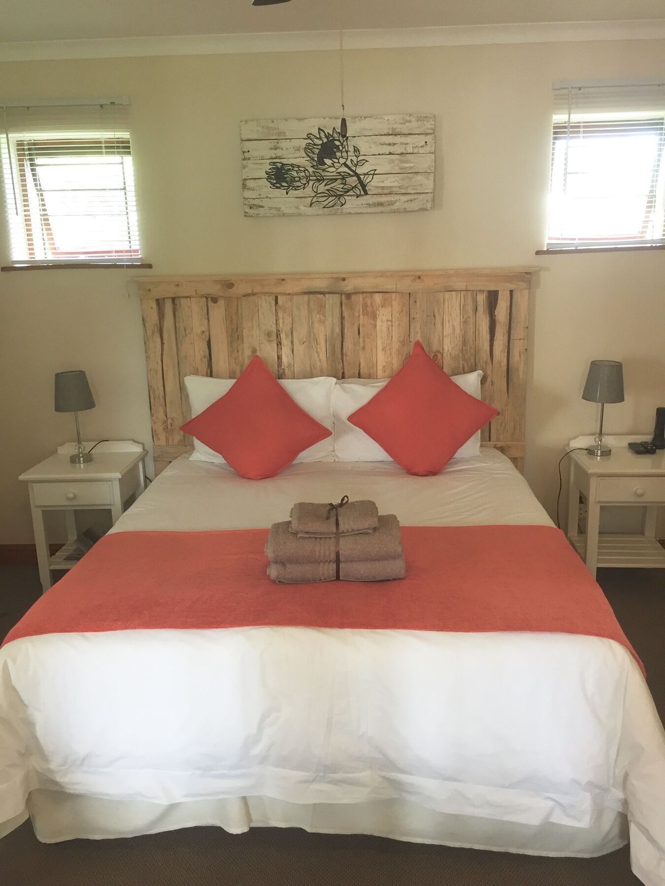 The Village Lodge Стормсривер Экстерьер фото
